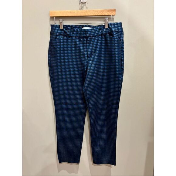 Old Navy Pants - Old Navy pixie pants NWT 10 Royal blend patterned pixie